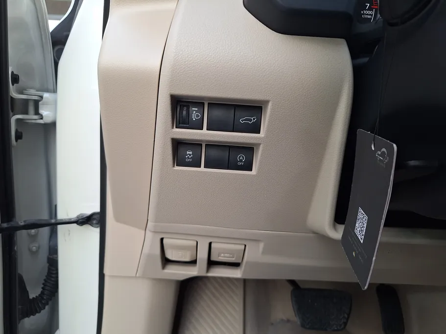 2022 Toyota Land Cruiser GXR 