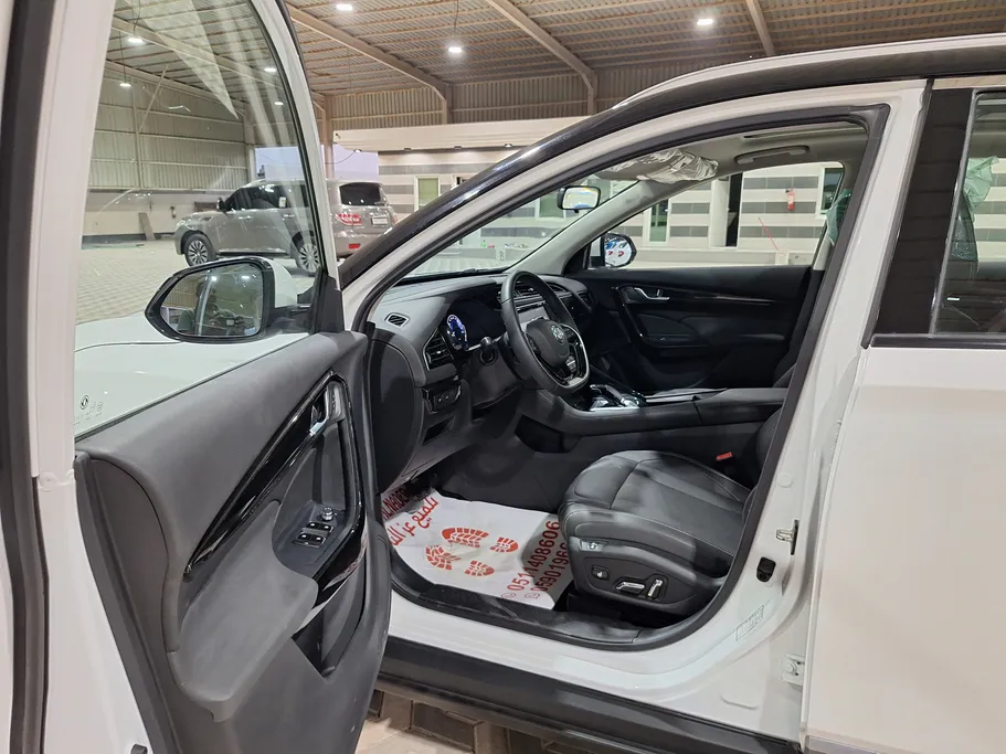 2022 Dongfeng  AX7 ماخ إي1 