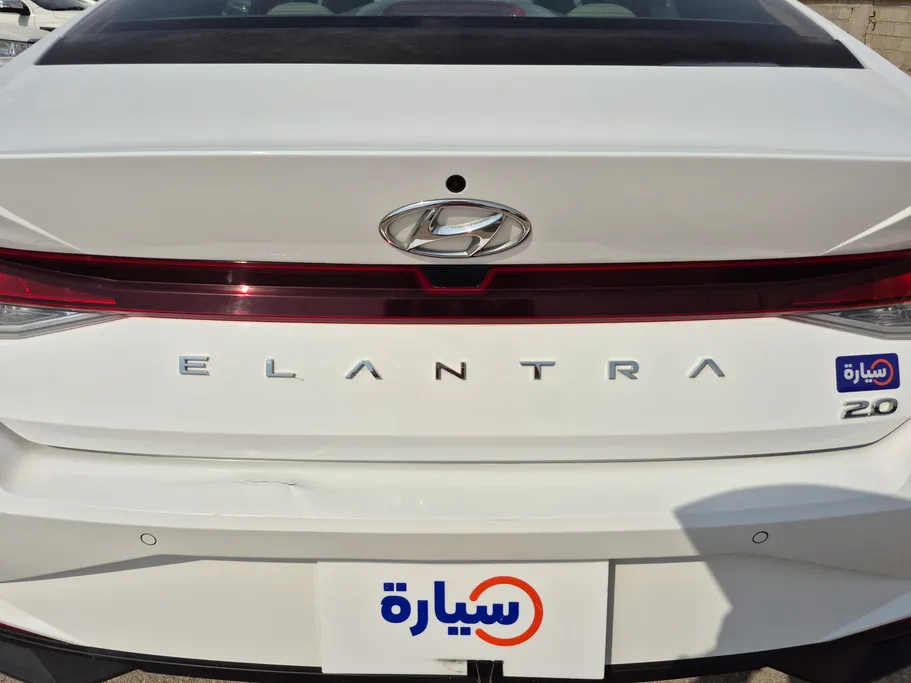 2023 Hyundai Elantra Smart 