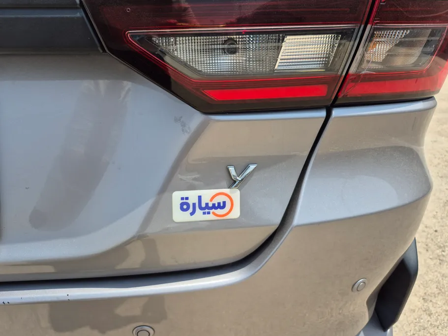 تويوتا يارس Y 2023 