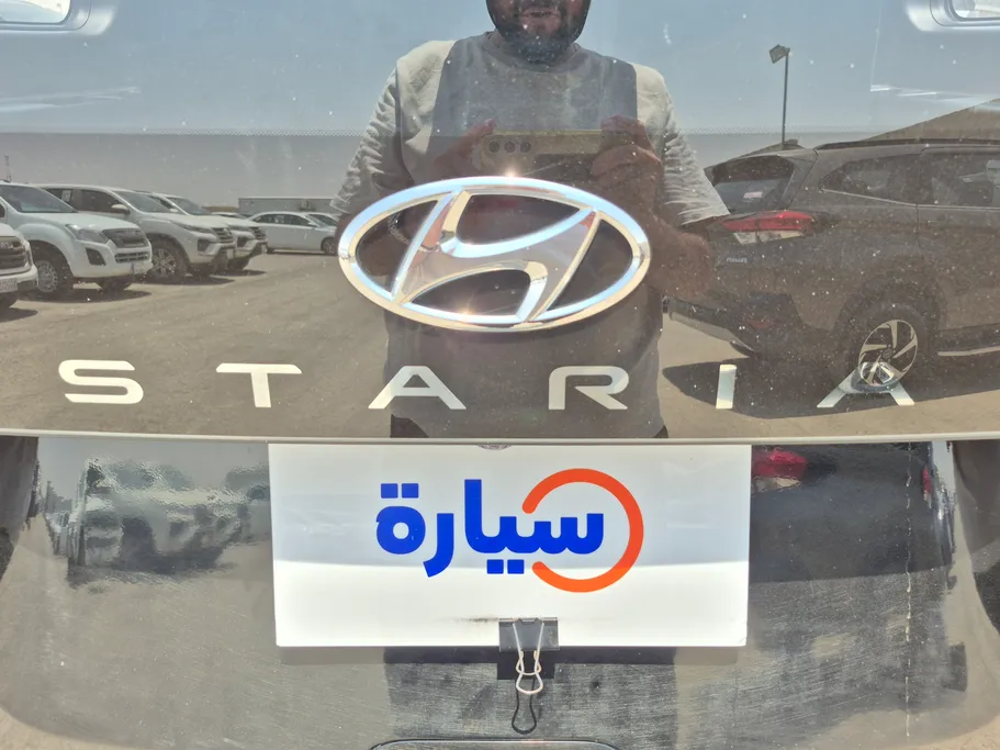 هيونداي ستاريا سمارت 9 مقاعد 2024 