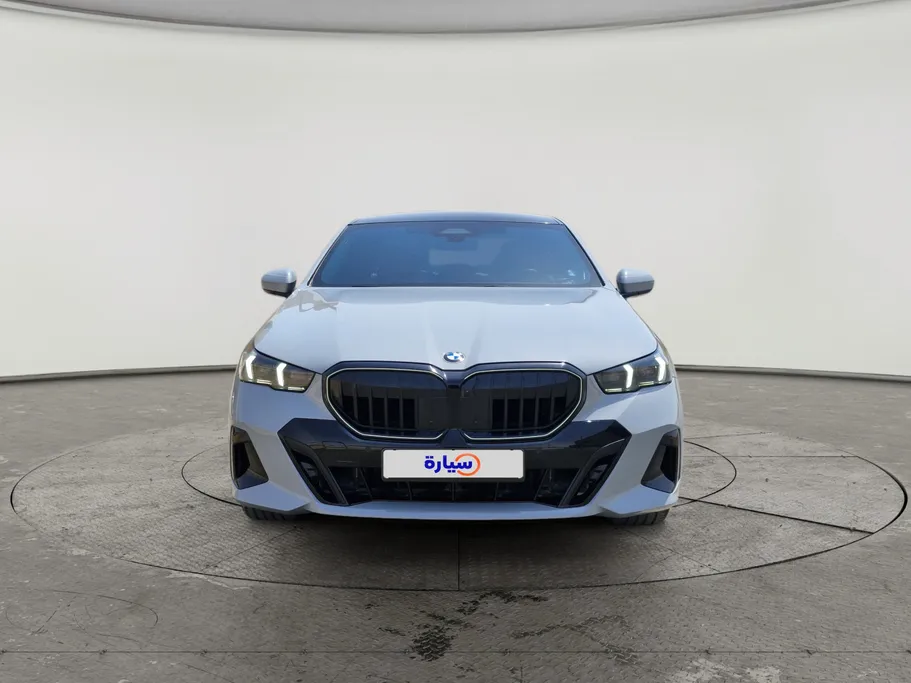 2024 BMW 5 Series 520i 