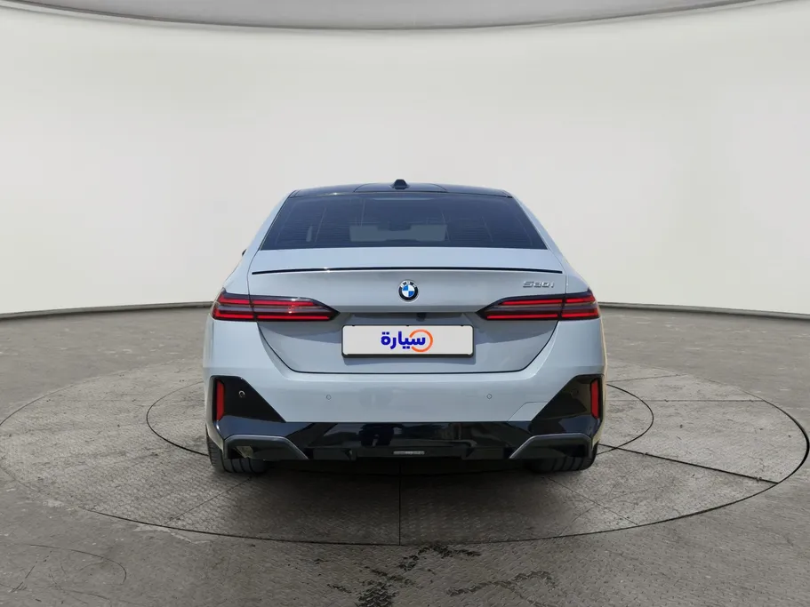 2024 BMW 5 Series 520i 