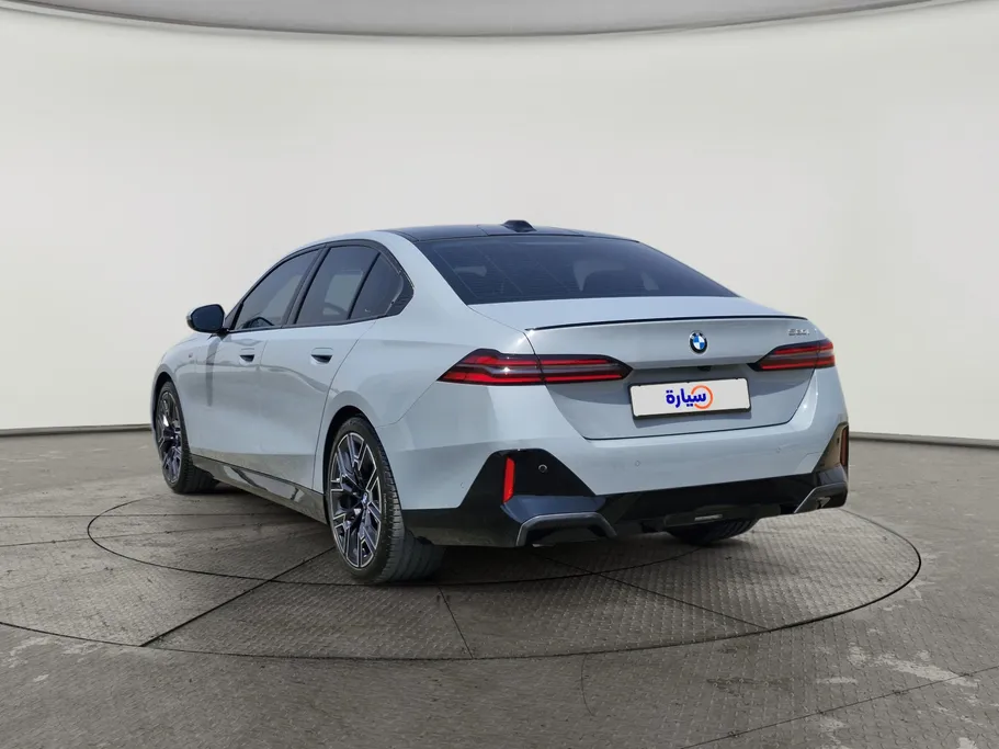 2024 BMW 5 Series 520i 