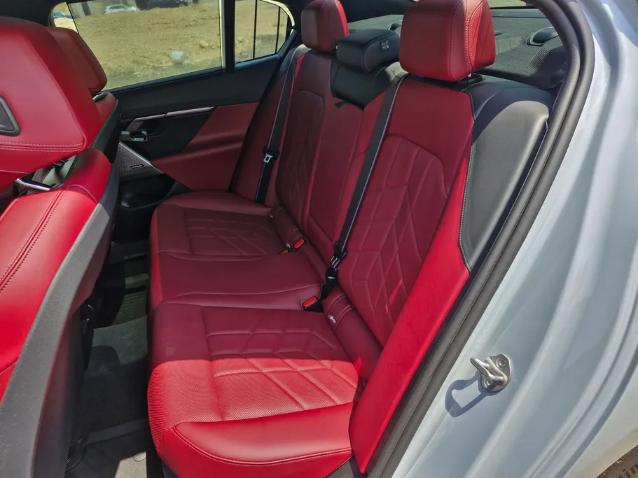 2024 BMW 5 Series 520i 