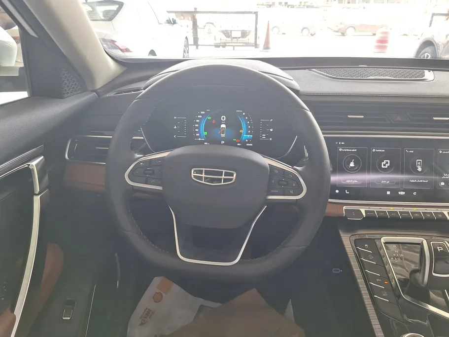 جيلي ازكارا لاكجري جي ال 2023 