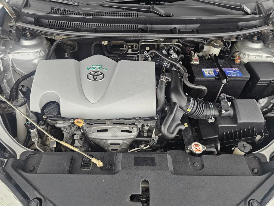 2022 Toyota Yaris  Y 