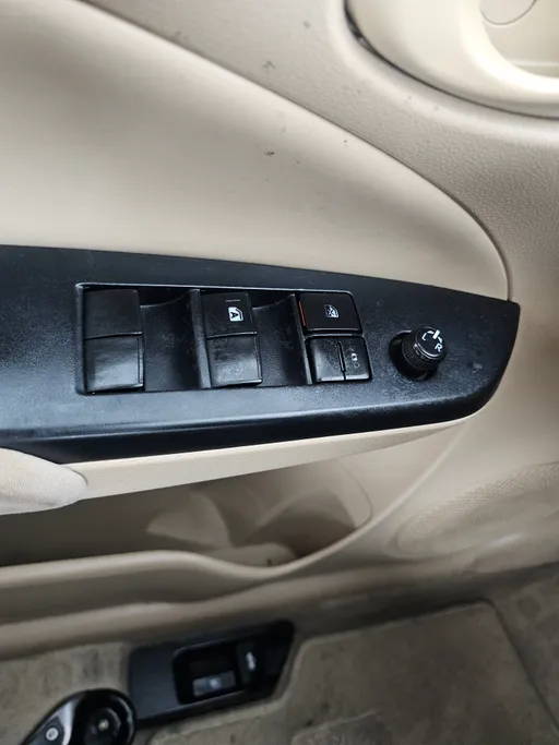 2022 Toyota Yaris  Y 