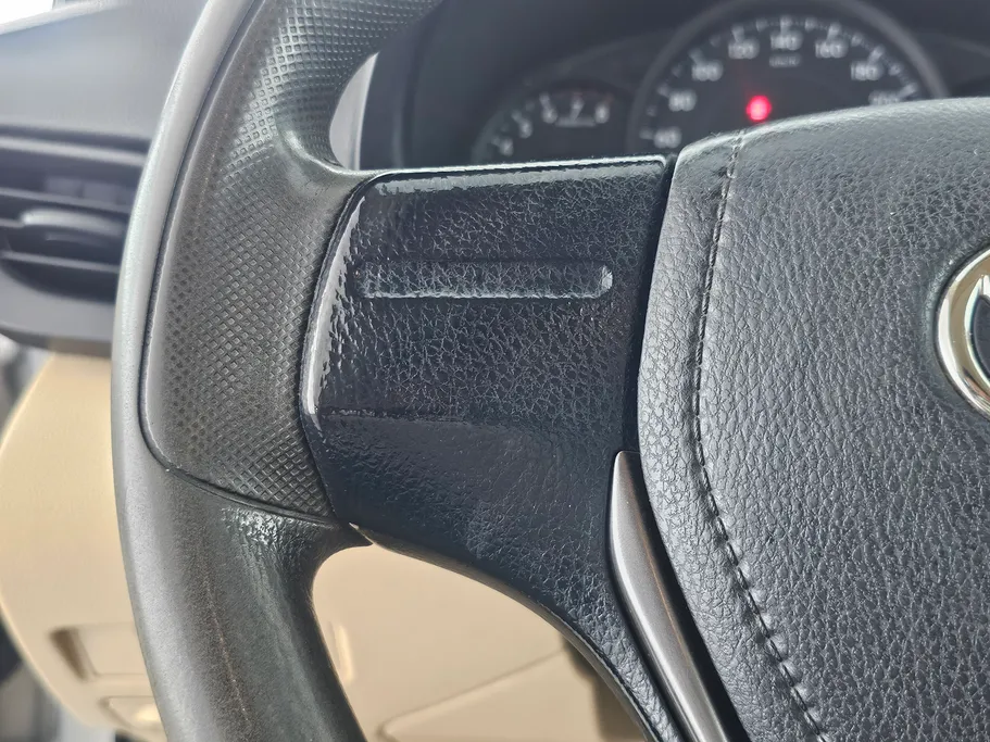 2022 Toyota Yaris  Y 