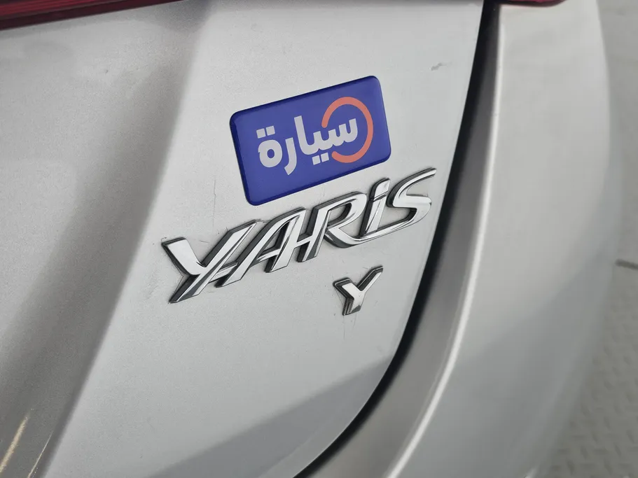2022 Toyota Yaris  Y 