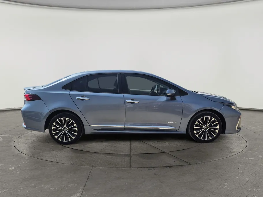 تويوتا كورولا XLI Executive Moonroof 2024 
