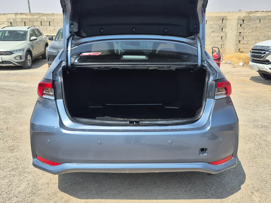 تويوتا كورولا XLI Executive Moonroof 2024 