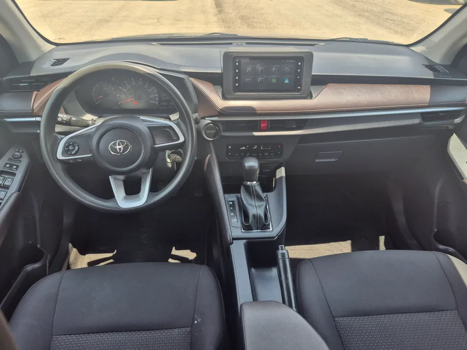 2024 Toyota Yaris  Y 