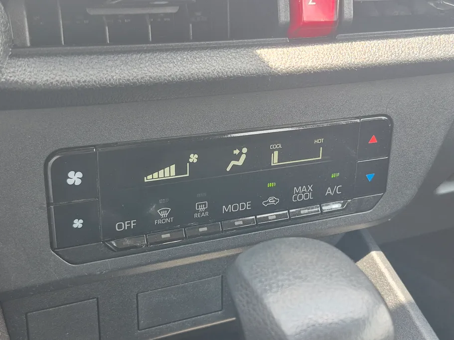 2024 Toyota Yaris  Y 