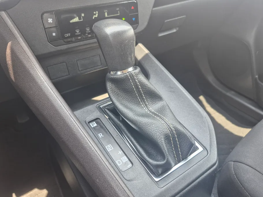 2024 Toyota Yaris  Y 