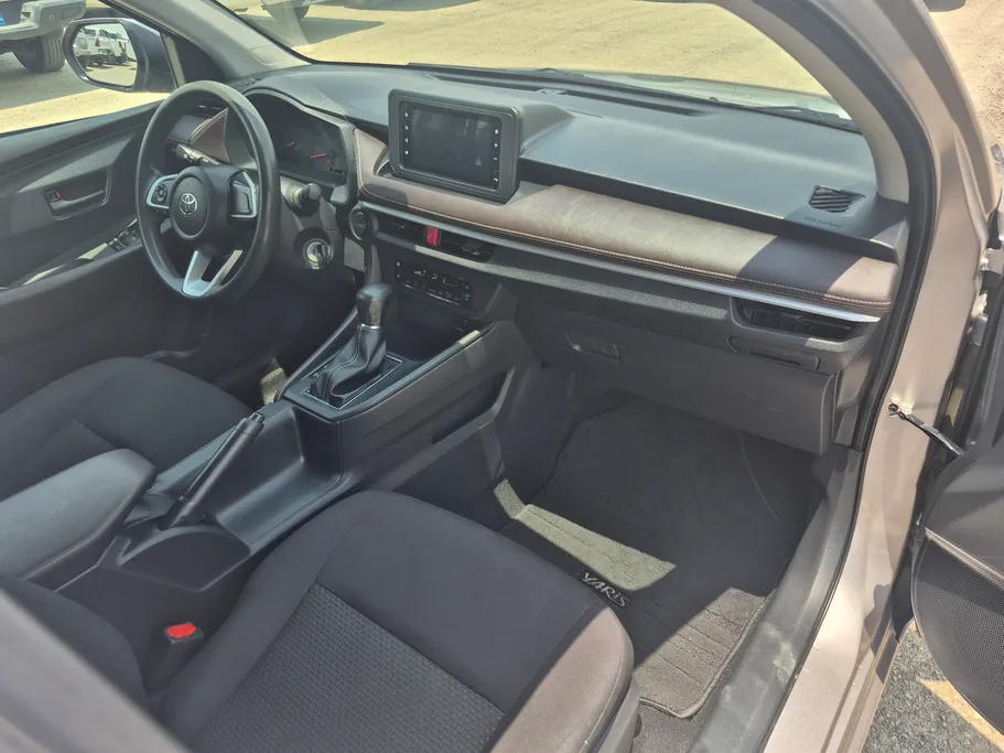 2024 Toyota Yaris  Y 