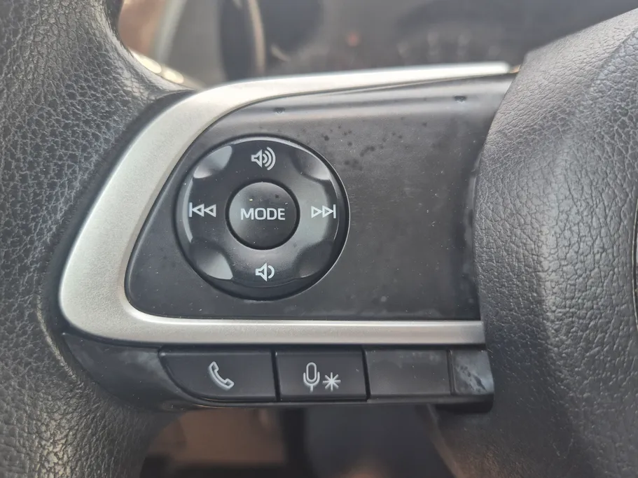 2024 Toyota Yaris  Y 