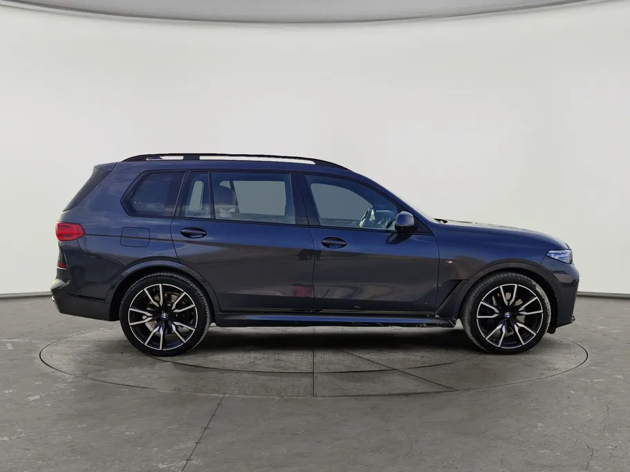 بي ام دبليو الفئة اكس 7 xDrive 50i 2019 