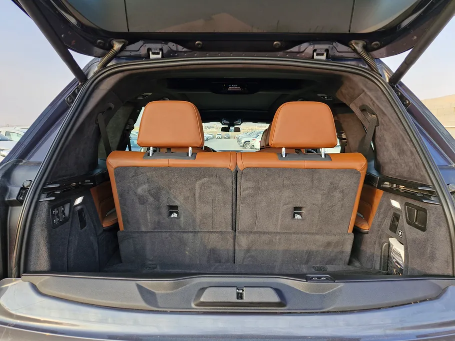 بي ام دبليو الفئة اكس 7 xDrive 50i 2019 
