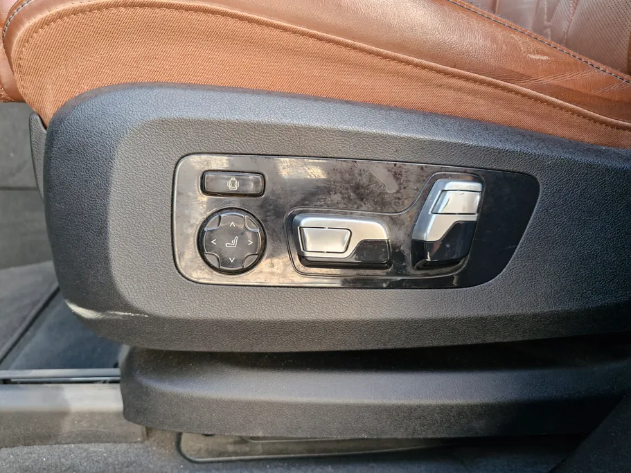 بي ام دبليو الفئة اكس 7 xDrive 50i 2019 