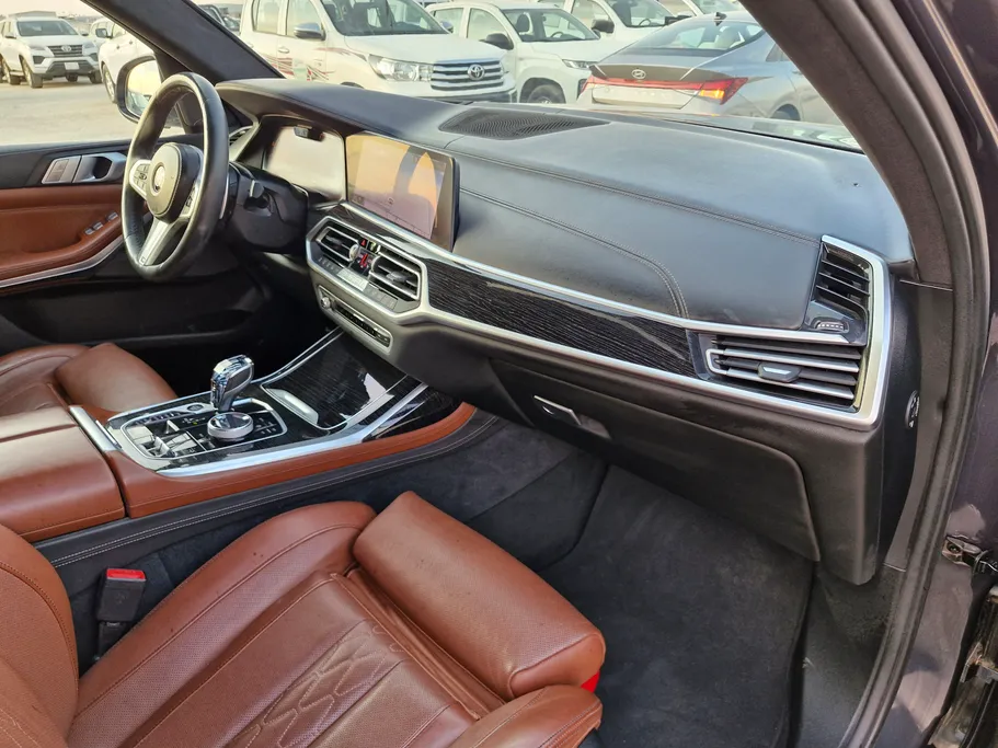 بي ام دبليو الفئة اكس 7 xDrive 50i 2019 