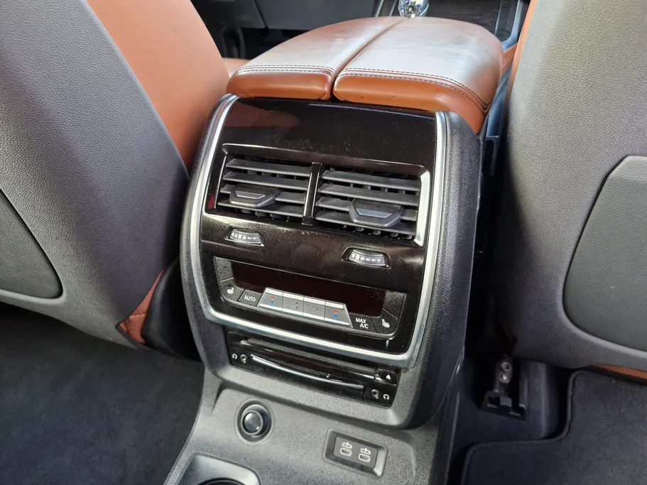 بي ام دبليو الفئة اكس 7 xDrive 50i 2019 