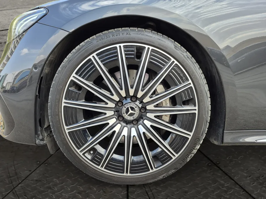 2025 Mercedes E 200 