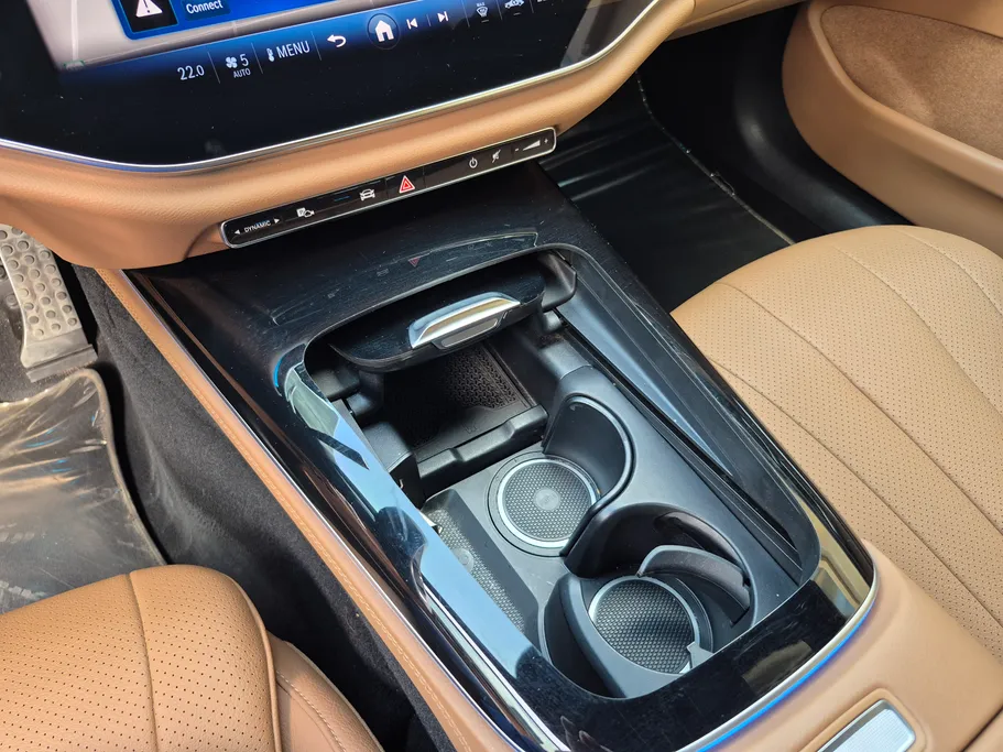 2025 Mercedes E 200 