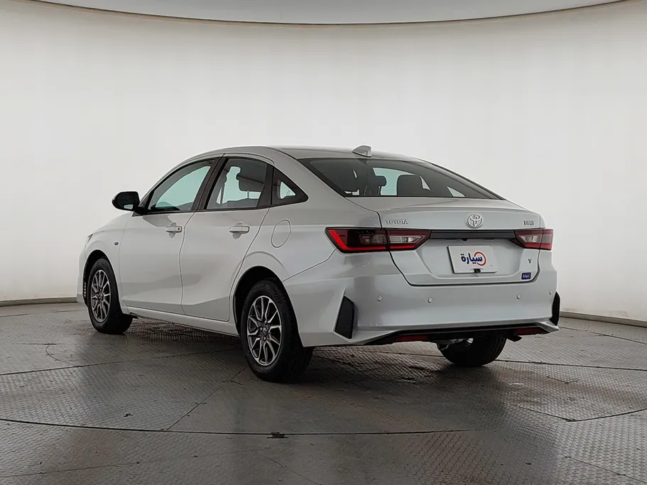 2023 Toyota Yaris  Y 