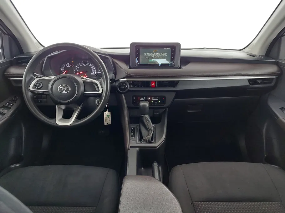 2023 Toyota Yaris  Y 
