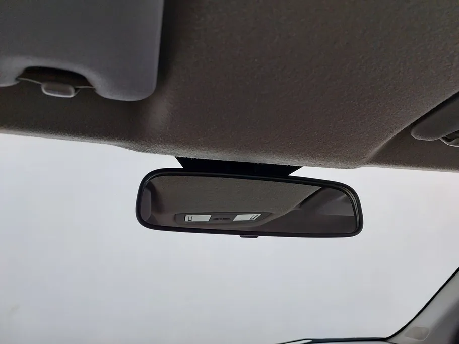 2023 Toyota Yaris  Y 