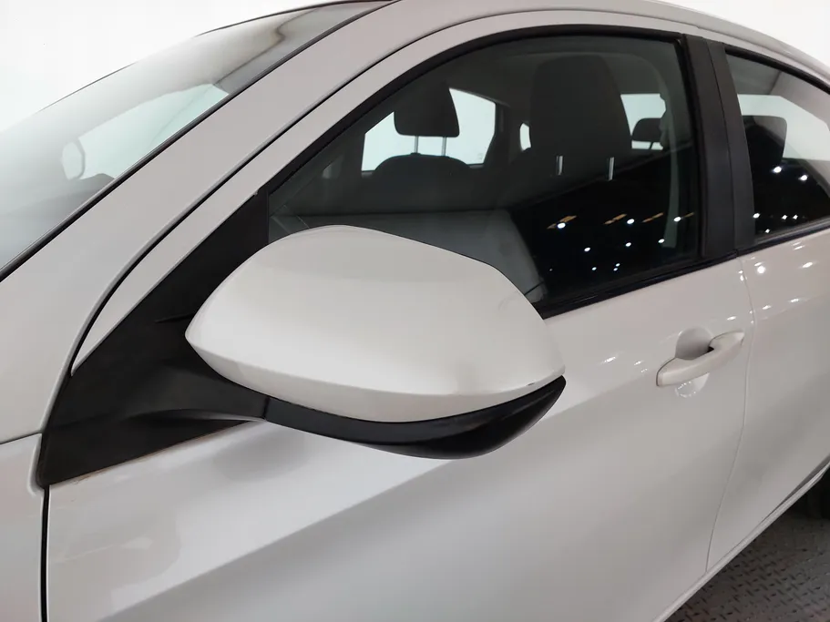 2023 Toyota Yaris  Y 