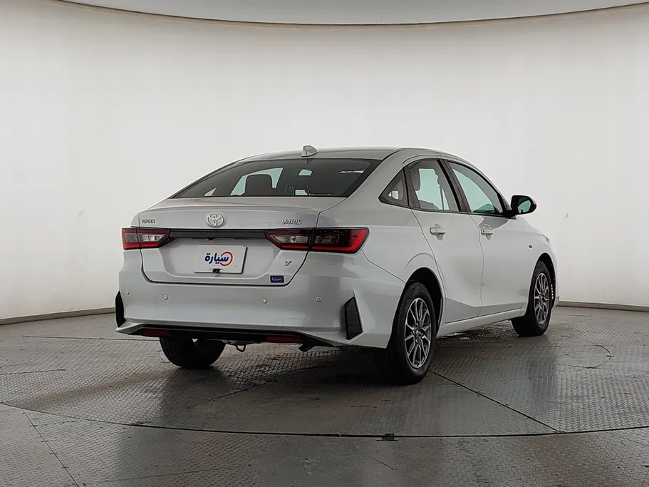2023 Toyota Yaris  Y 