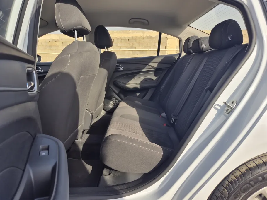 2025 MG 5 STD 