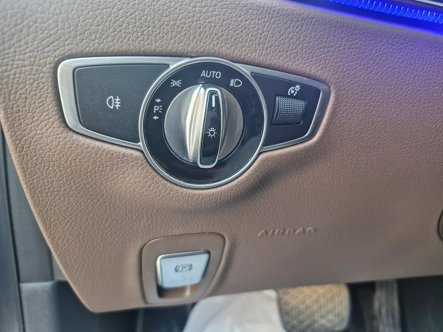 2022 Mercedes E 300 