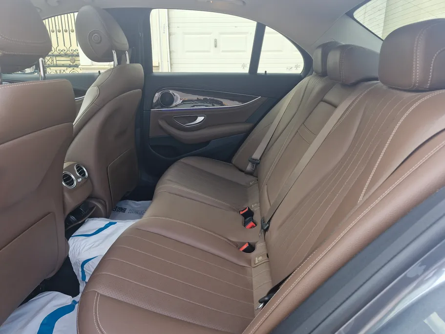 2022 Mercedes E 300 