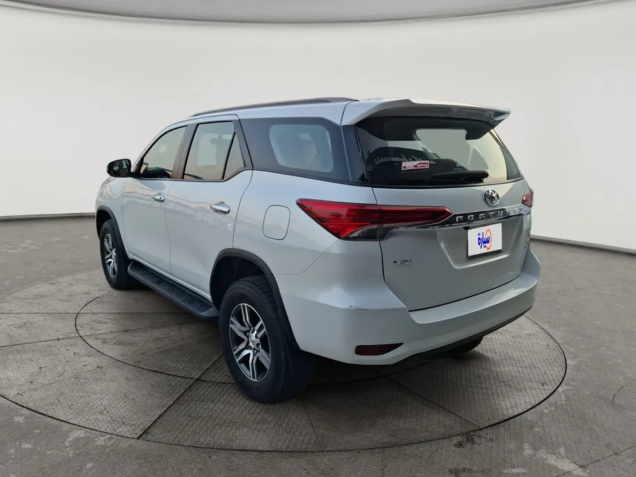 2023 Toyota Fortuner VX 