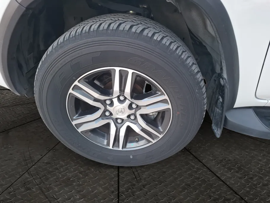 2023 Toyota Fortuner VX 