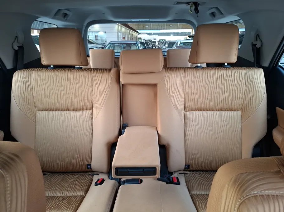 2023 Toyota Fortuner VX 