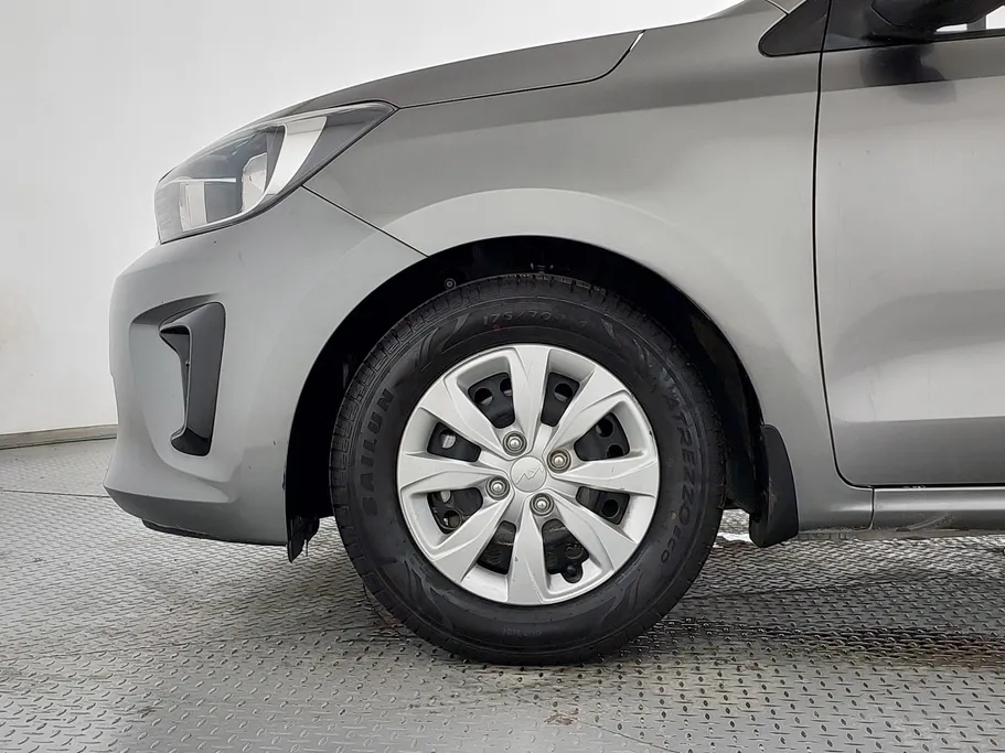 2022 Kia Pegas LX 