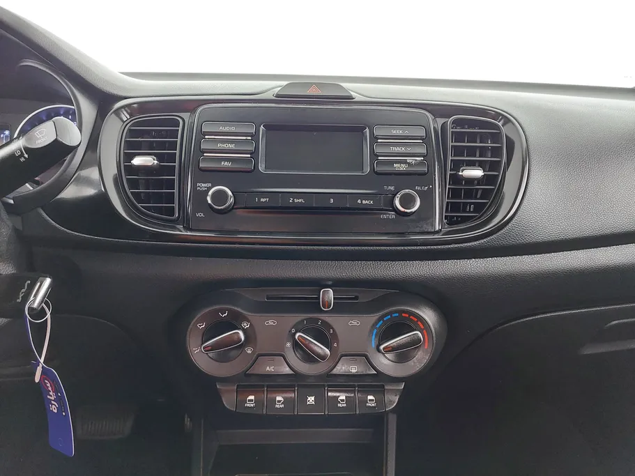 2022 Kia Pegas LX 