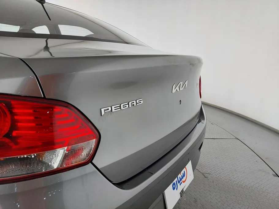 2022 Kia Pegas LX 