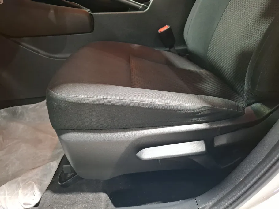 2023 Toyota Yaris  Y 