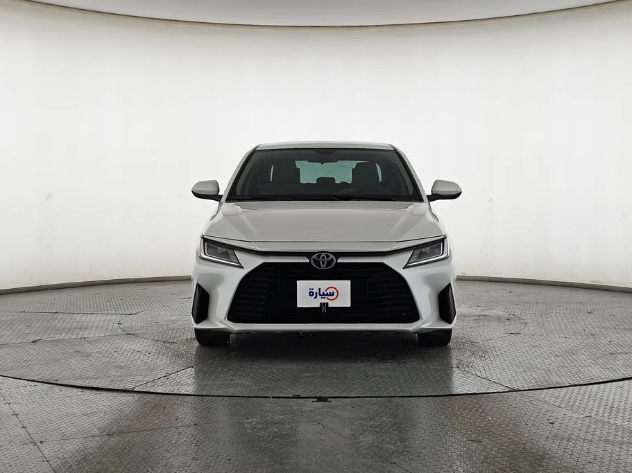 2024 Toyota Yaris  Y 