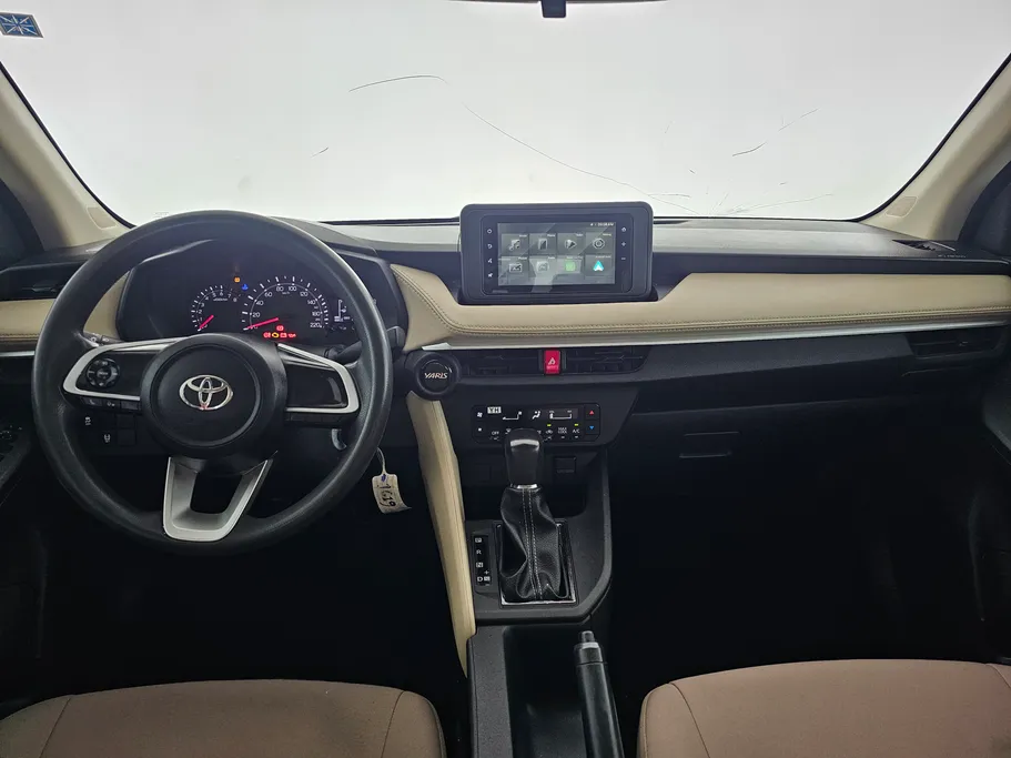 2024 Toyota Yaris  Y 