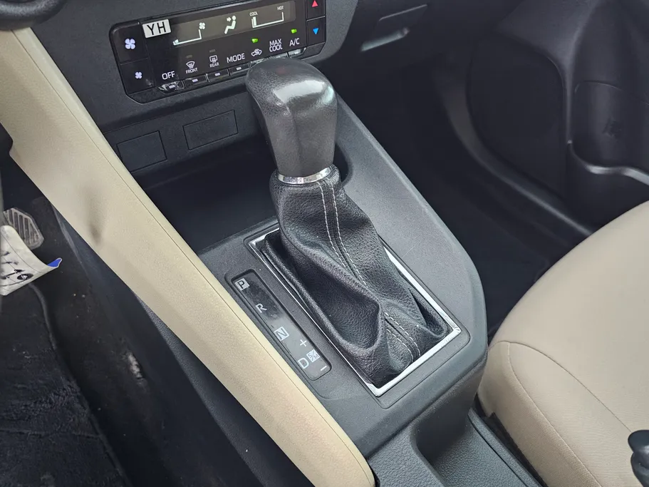 2024 Toyota Yaris  Y 