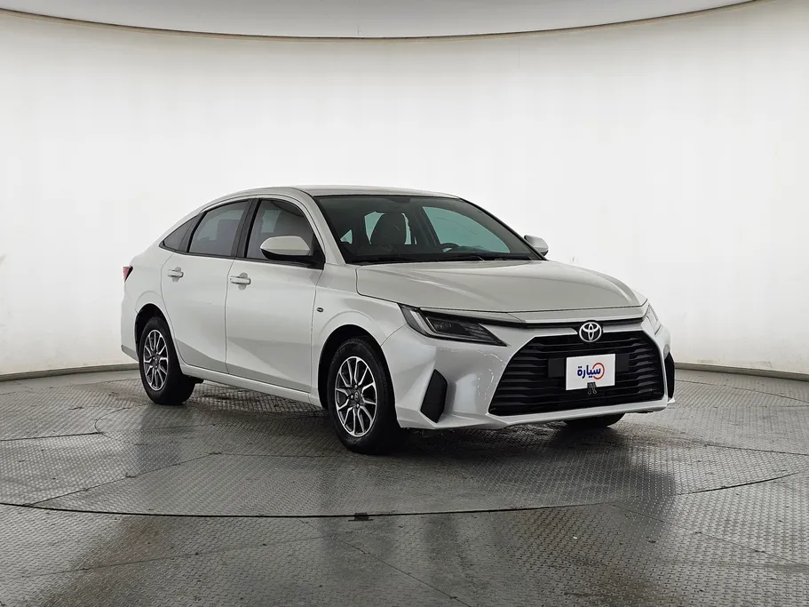 2024 Toyota Yaris  Y 