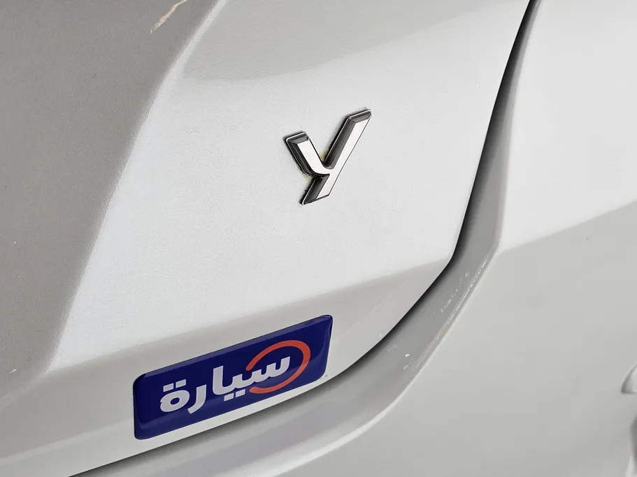 2024 Toyota Yaris  Y 