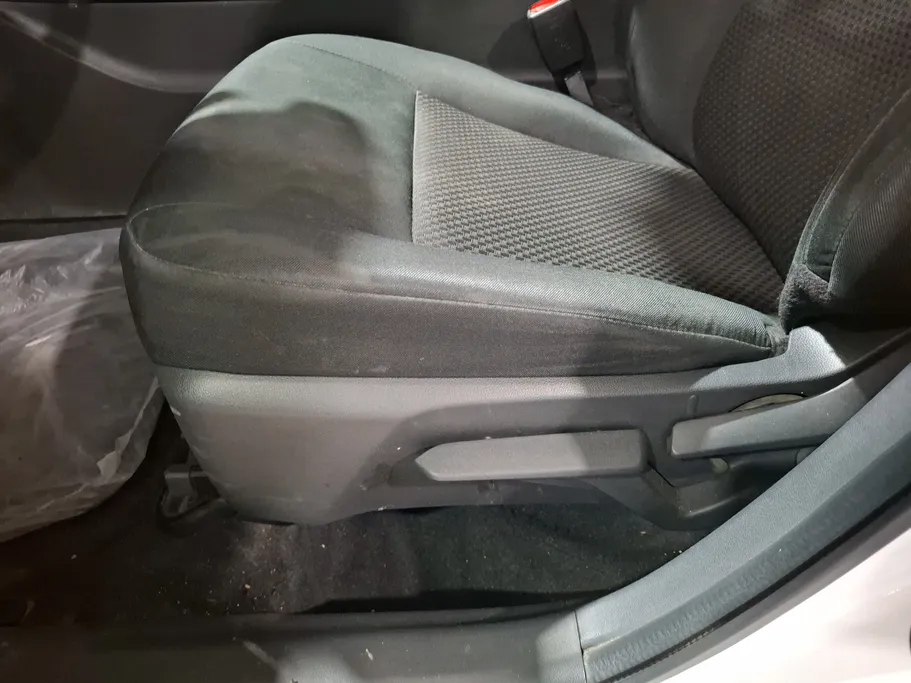2024 Toyota Yaris  Y 