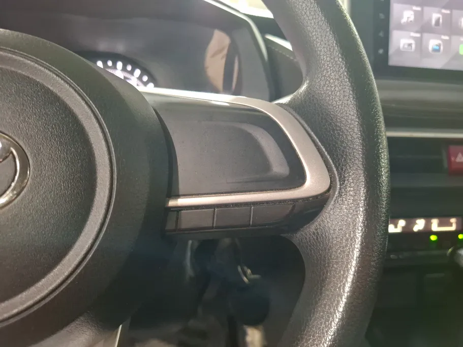 2024 Toyota Yaris  Y 